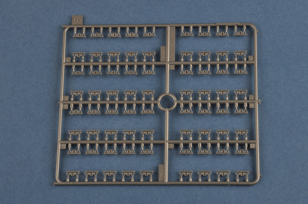 Hobby Boss German Pz.Kpfw.III/IV auf Einheitsfahrgestell (Small Turret)