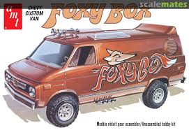 1/25 SCALE FOXY BOX CHEVY CUSTOM VAN