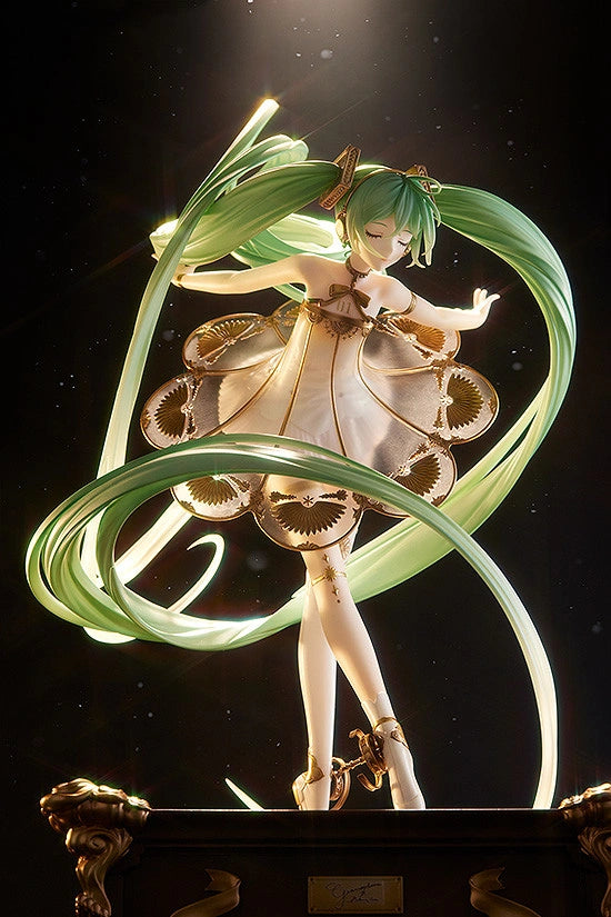 Hatsune Miku Symphony: 5th Anniversary Ver. Statue