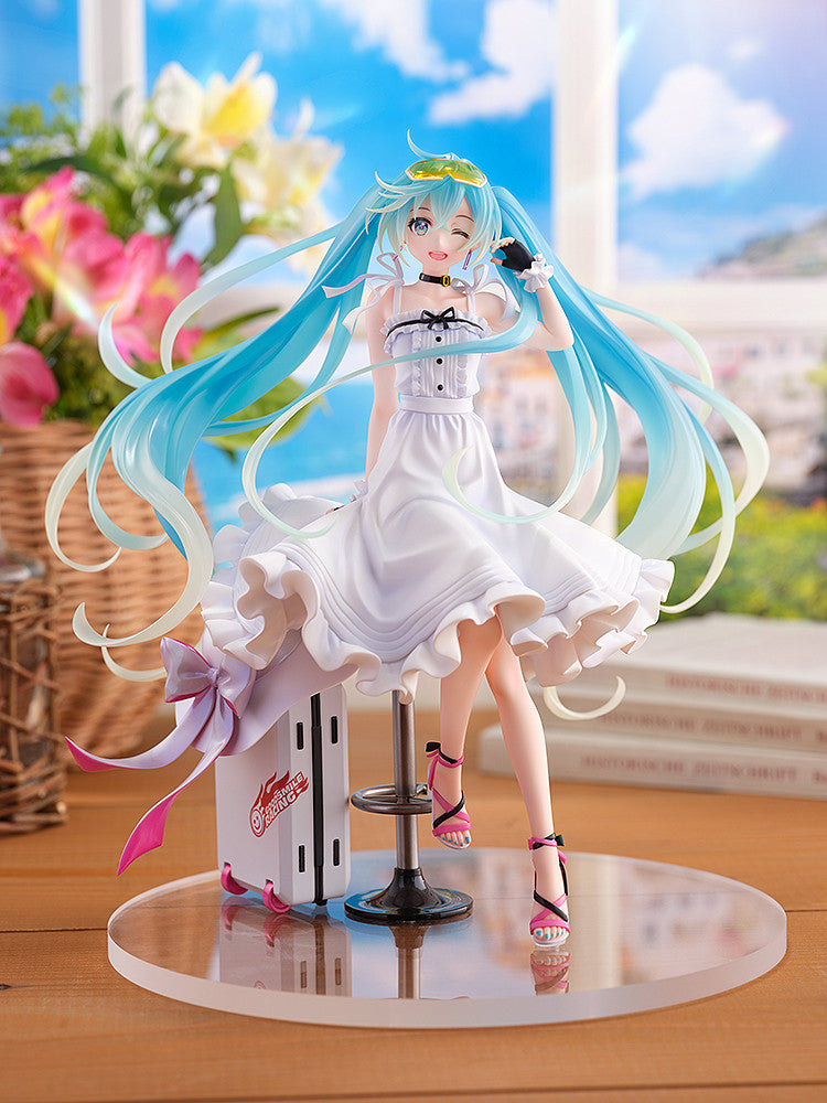Hatsune Miku Vacation Style - GT Project Racing Miku 2021 Figure