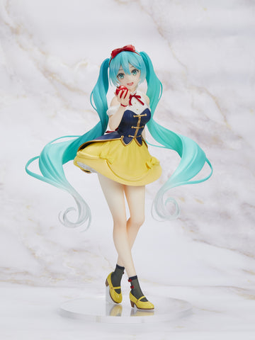 Hatsune Miku Snow White Wonderland Figure