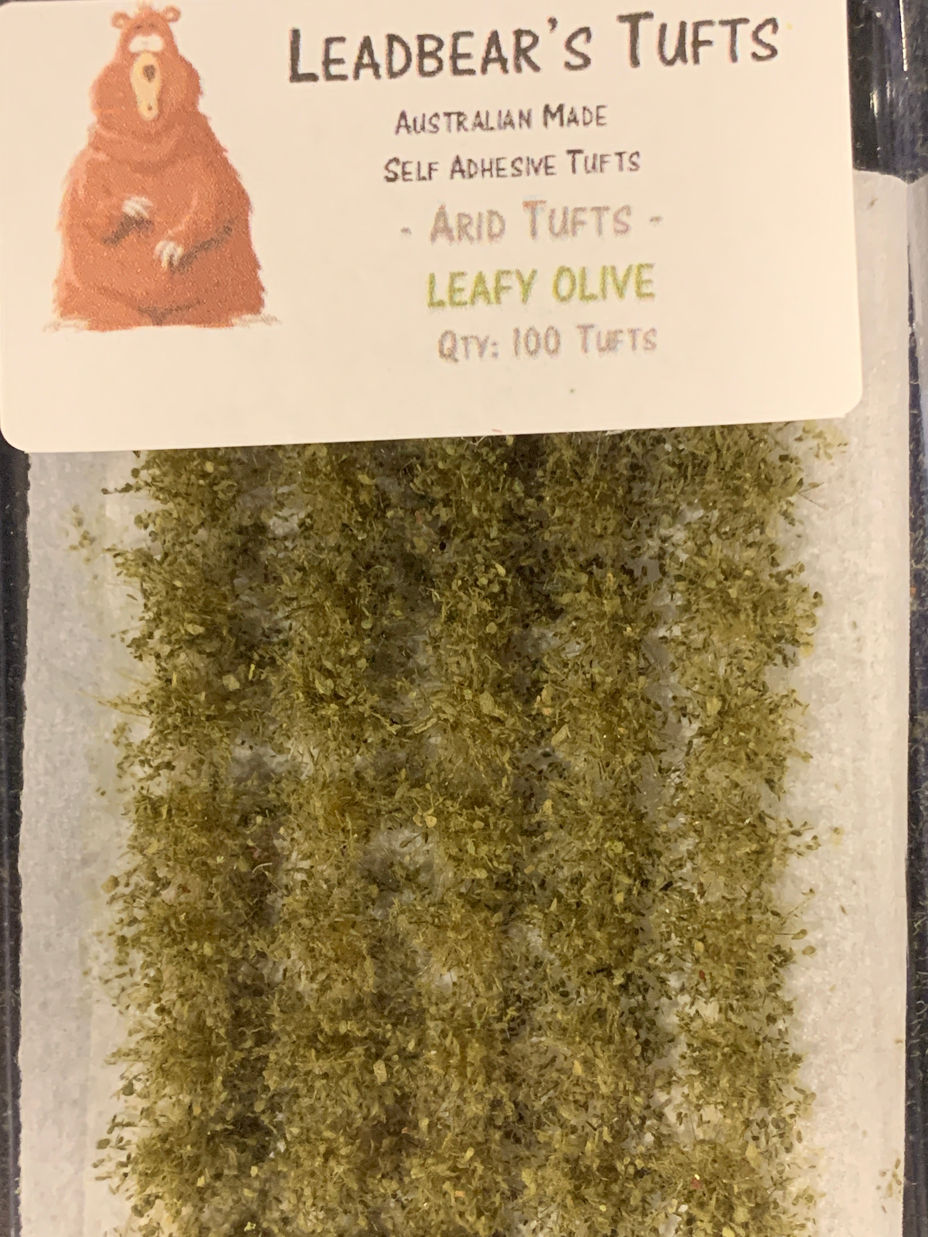 Leadbear's Tufts Arid - Olive