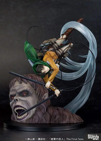 Levi vs Beast Titan - Attack on Titan Figure