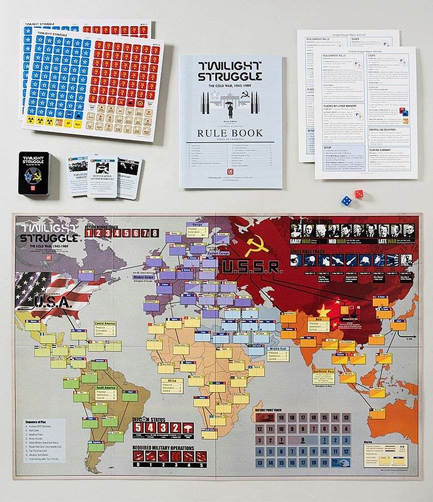 GMT Games - Twilight Struggle Deluxe