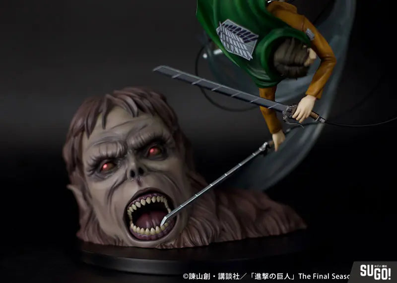 Levi vs Beast Titan - Attack on Titan Figure