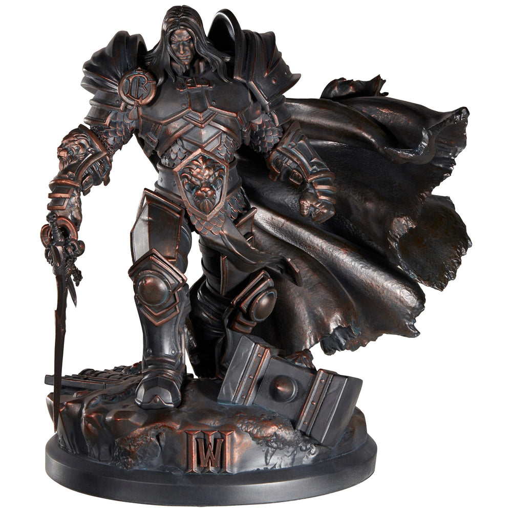 Arthus (Warcraft 3) Statue