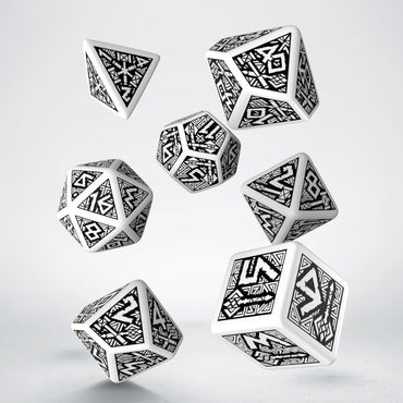 Q-Workshop Dwarven White & Black Dice Set (7)