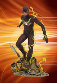 Diamond Select the Flash PVC Figure Statue