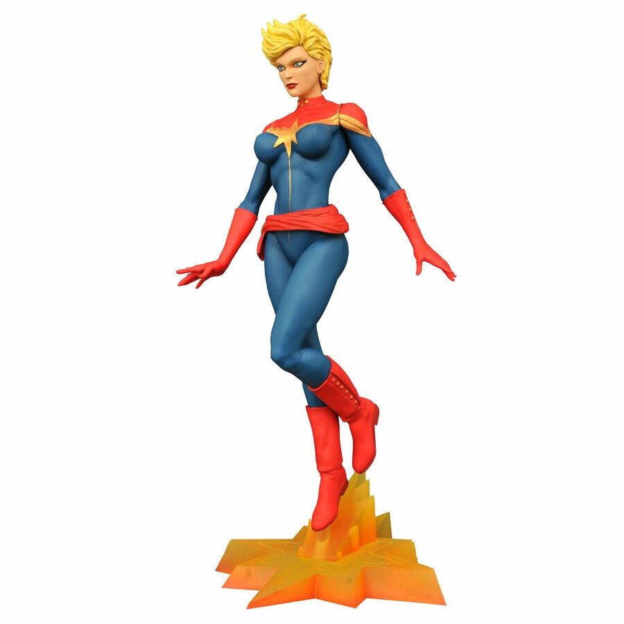 Captain Marvel Diamond Select Statue