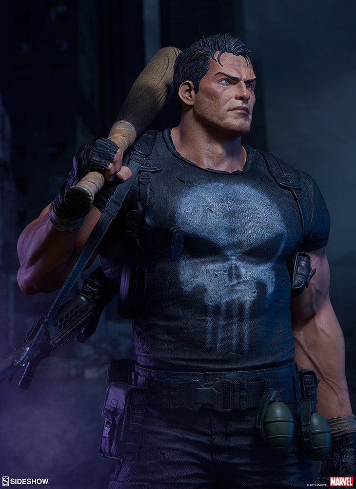 Sideshow Collectibles Punisher 22" Premium Format 1:4 Scale Resin Statue Figure - PRE-OWNED