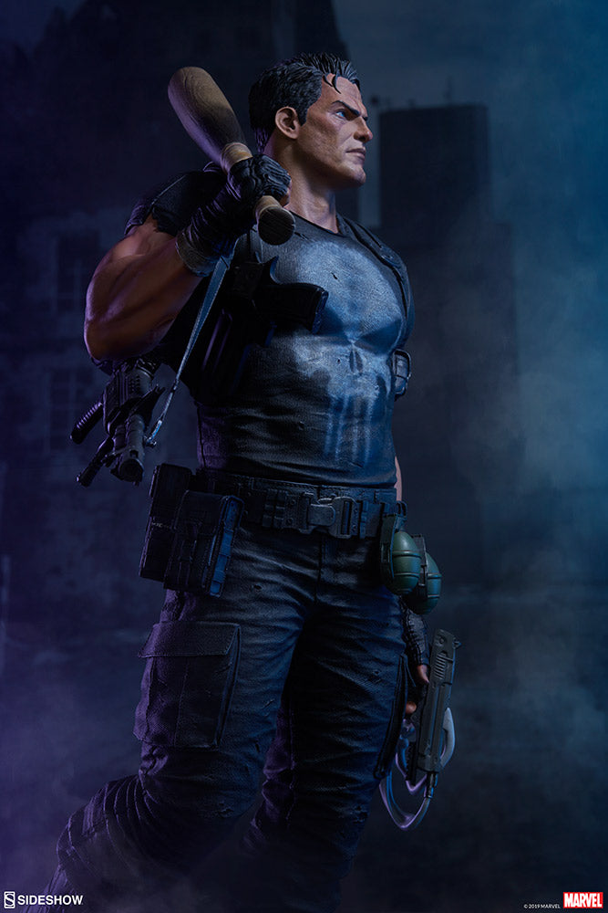 Sideshow Collectibles Punisher 22" Premium Format 1:4 Scale Resin Statue Figure - PRE-OWNED