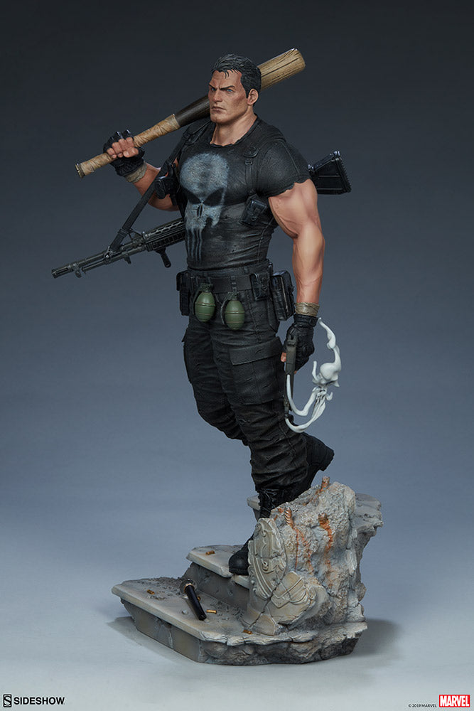 Sideshow Collectibles Punisher 22" Premium Format 1:4 Scale Resin Statue Figure - PRE-OWNED