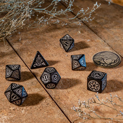 Q Workshop The Witcher Dice Set Yennefer - The Obsidian Star Dice Set 7 With Coin